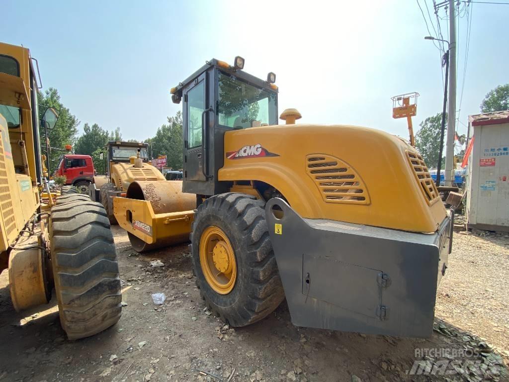 XCMG XSM 220 Tek tamburlu silindirler