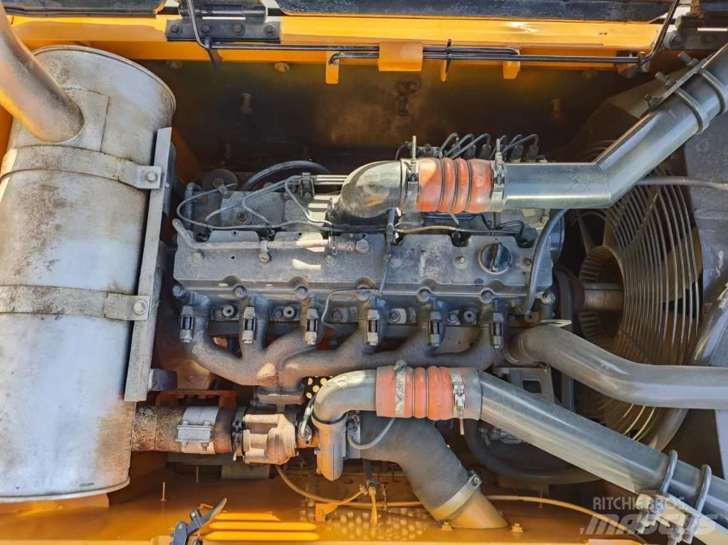 Hyundai 330LC-9S Paletli ekskavatörler