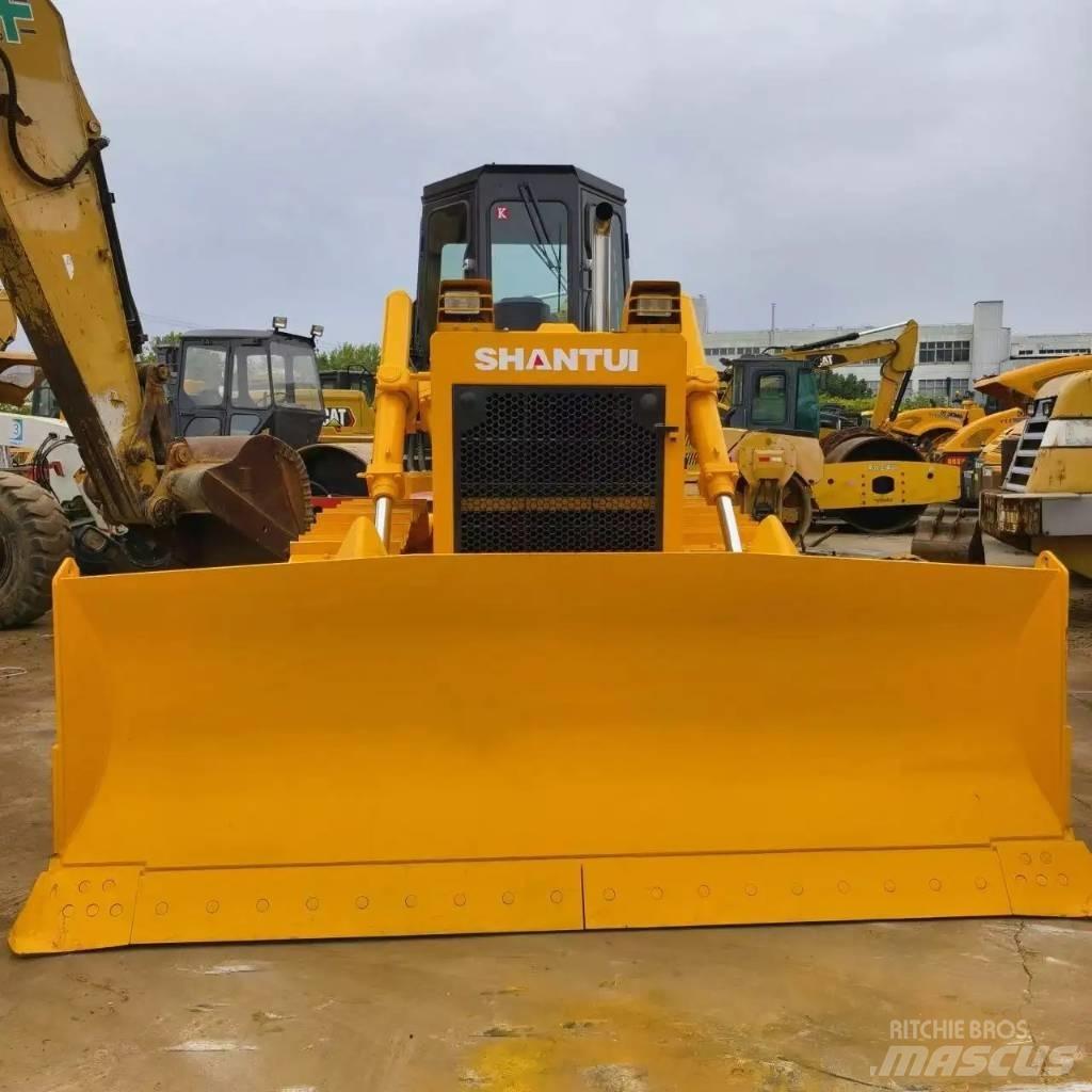 Shantui SD 16 Paletli dozerler