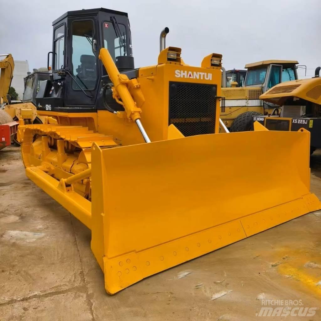 Shantui SD 16 Paletli dozerler