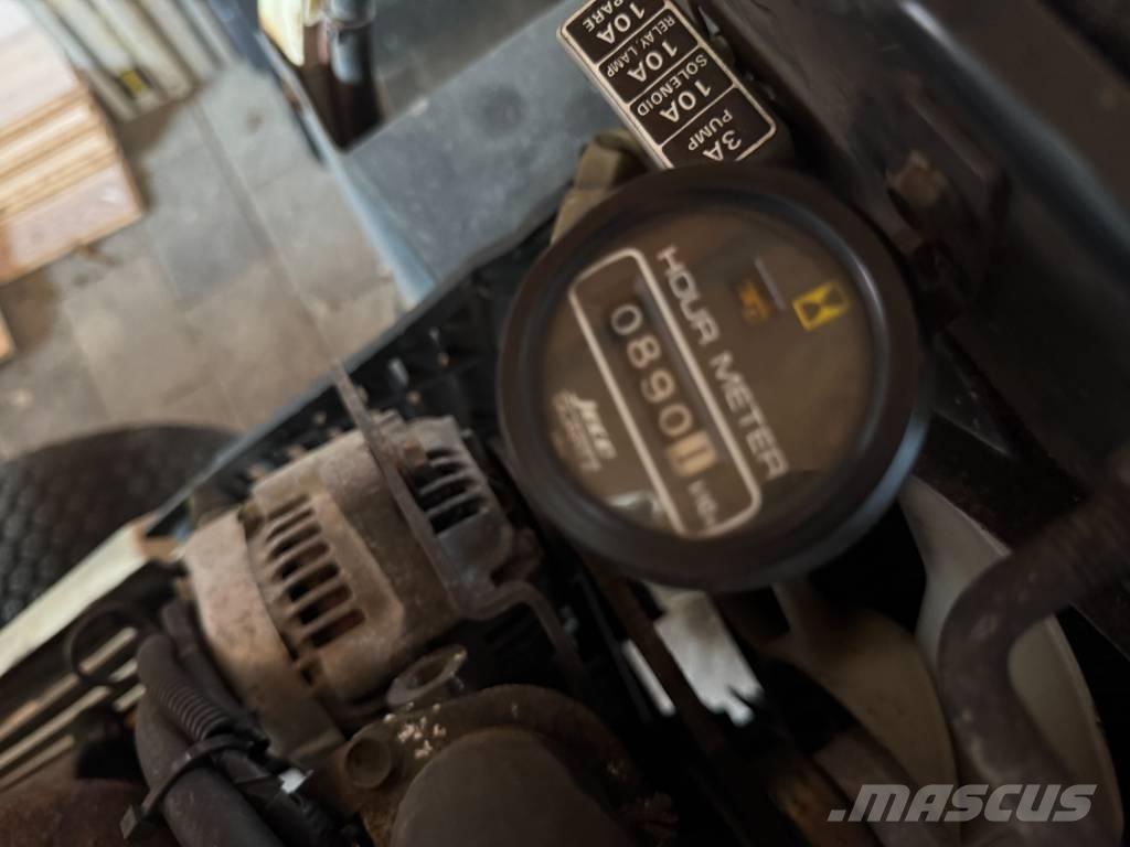 Iseki Hydro Diger kar ve yol makinalari