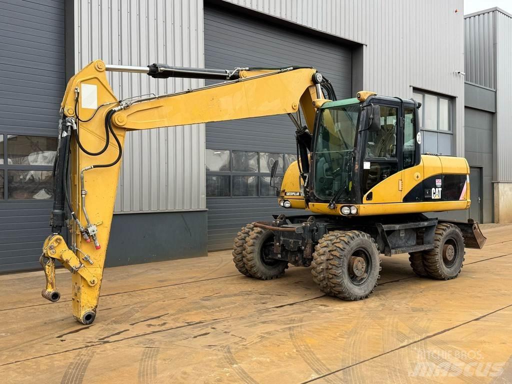 CAT M315D Lastik tekerli ekskavatörler