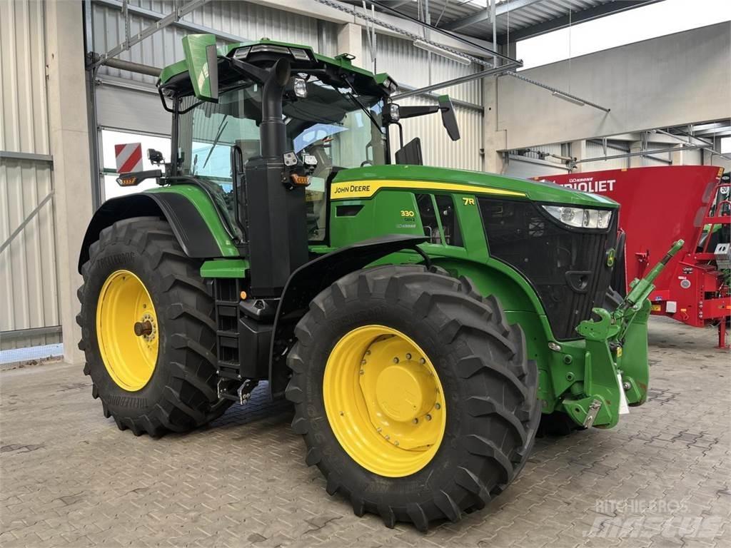 John Deere 7R 330 Traktörler