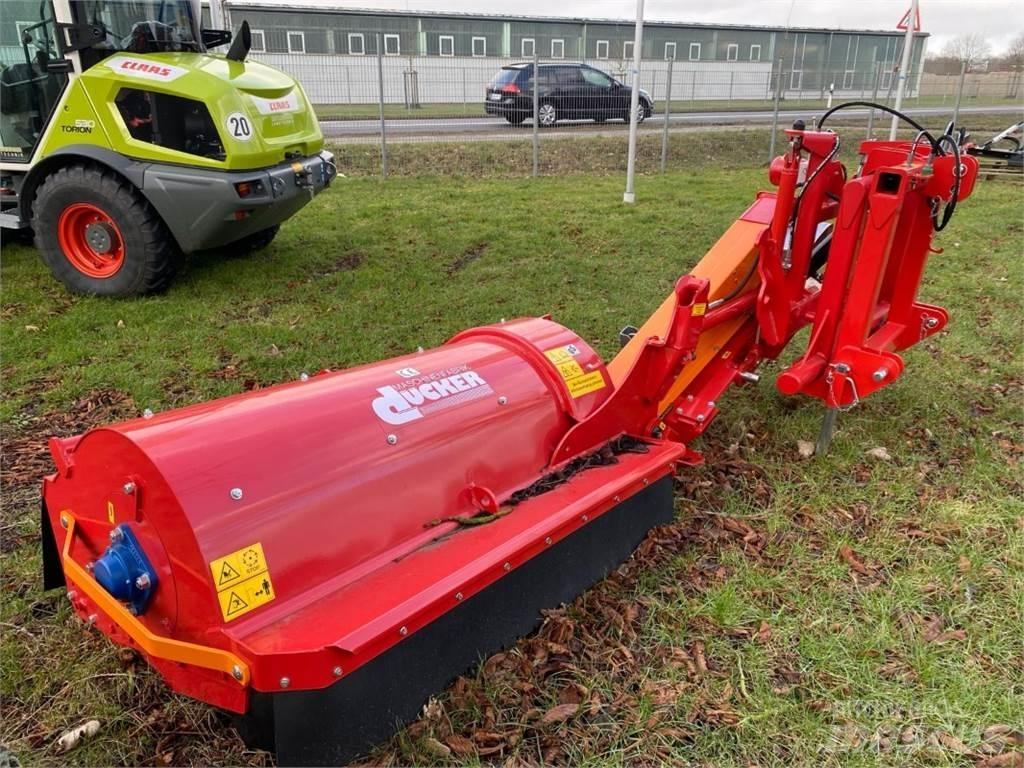 Dücker USM 15 VR4 Havalandırma makineleri ve tırmıklar