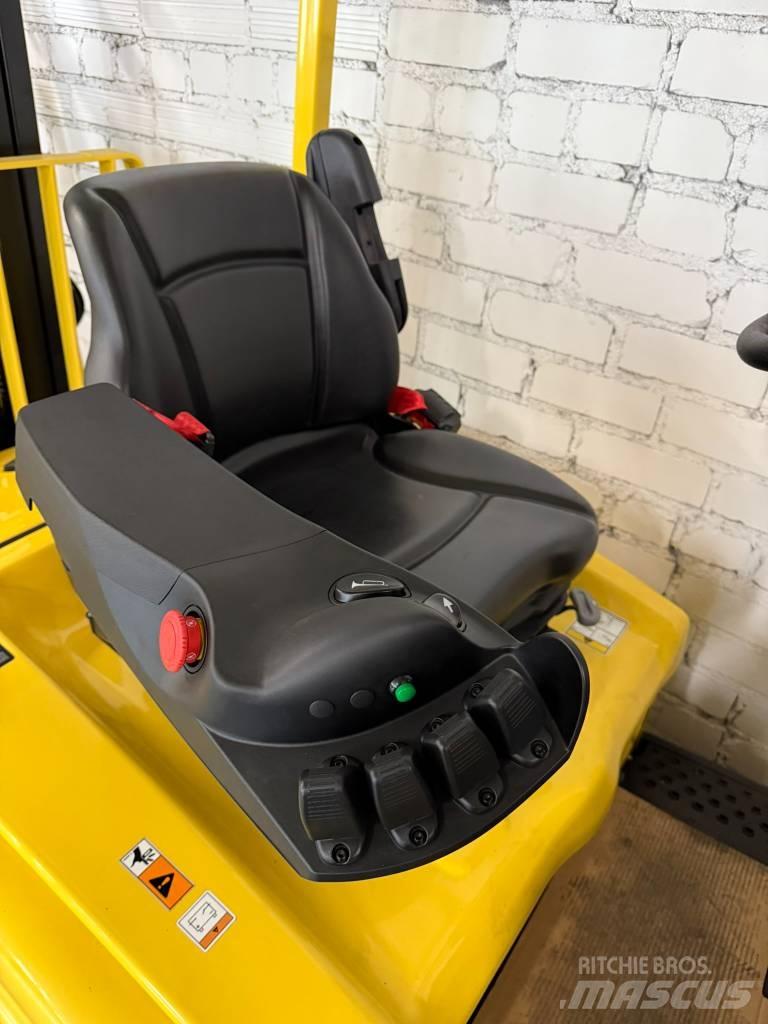 Hyster J1.6XN Elektrikli forkliftler