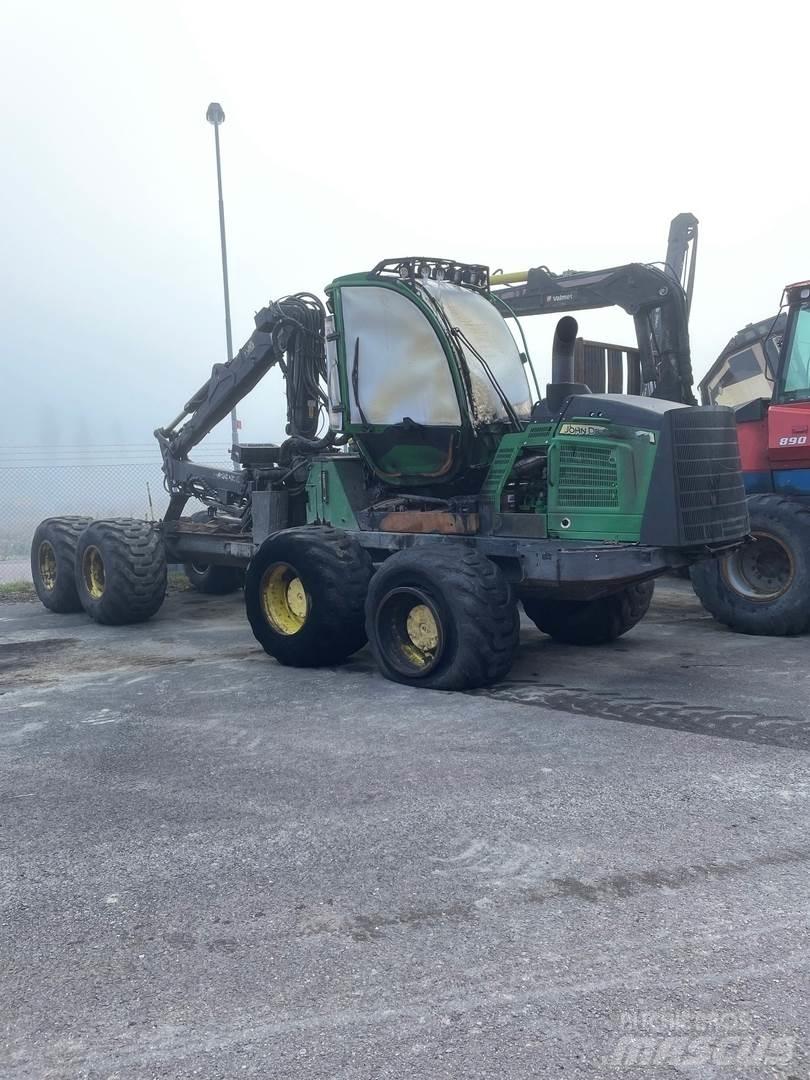 John Deere 1210E Tomruk yükleyici traktörler