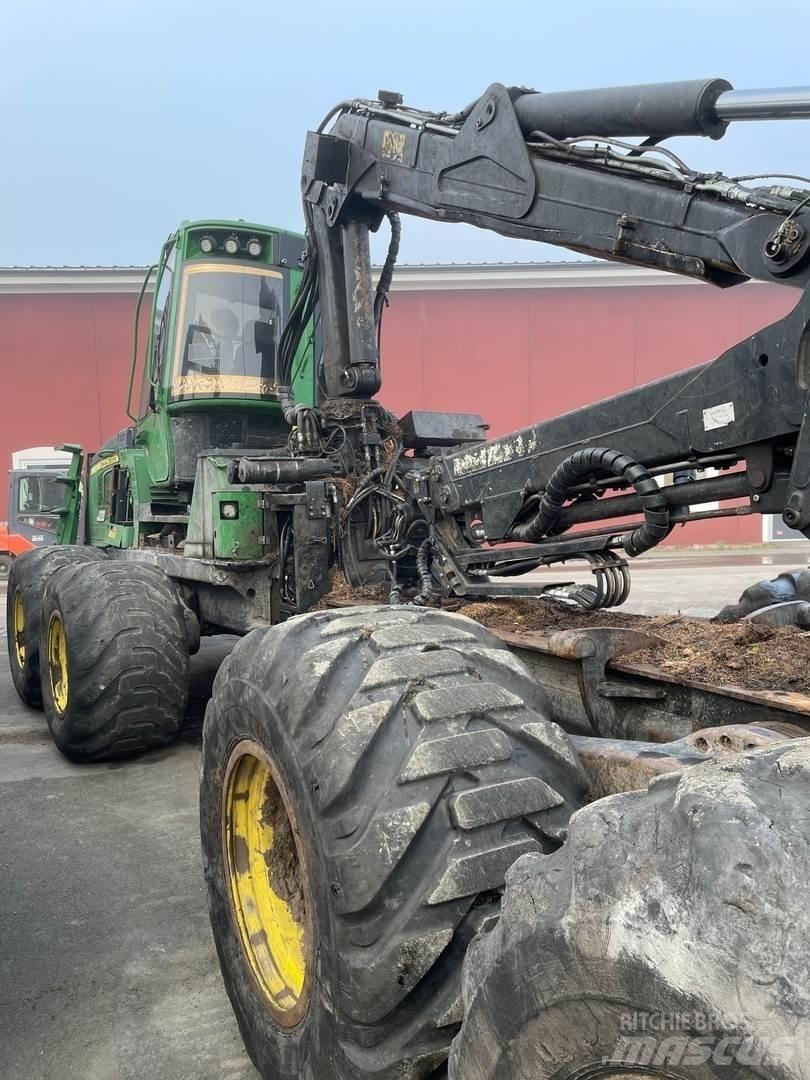 John Deere 1210E Tomruk yükleyici traktörler