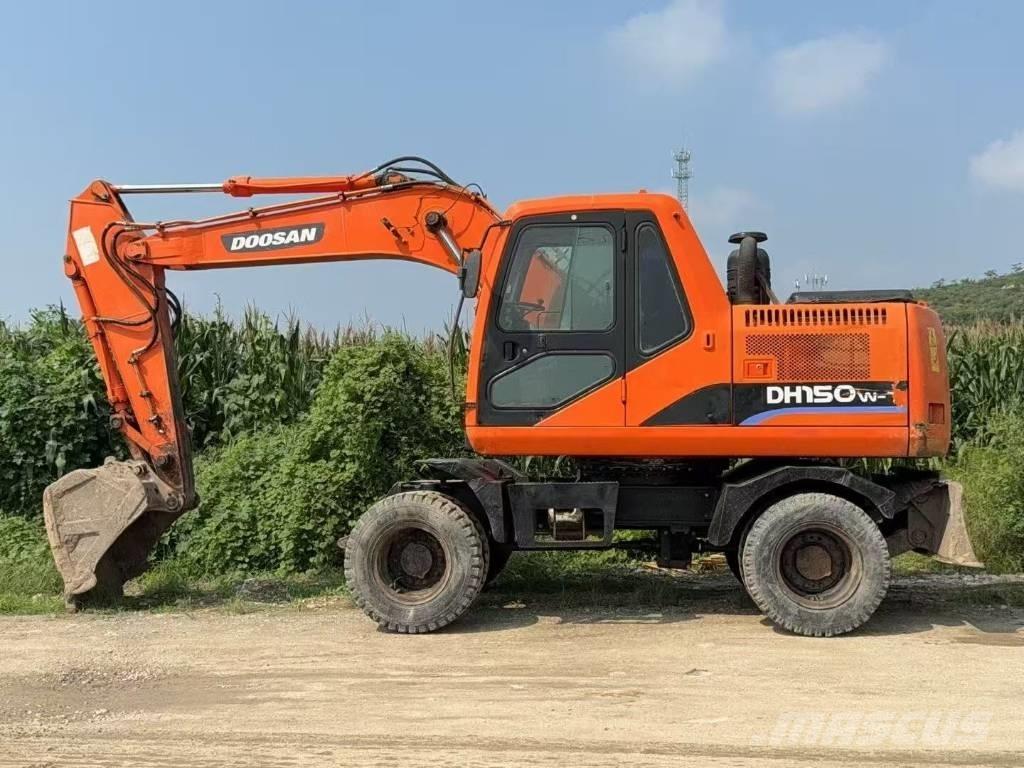 Doosan DH 150 W-7 Paletli ekskavatörler