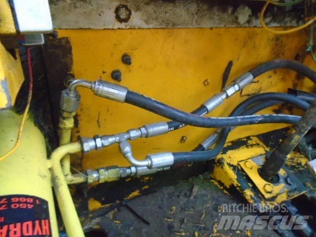 JCB 930-4 Teleskopik personel platformları
