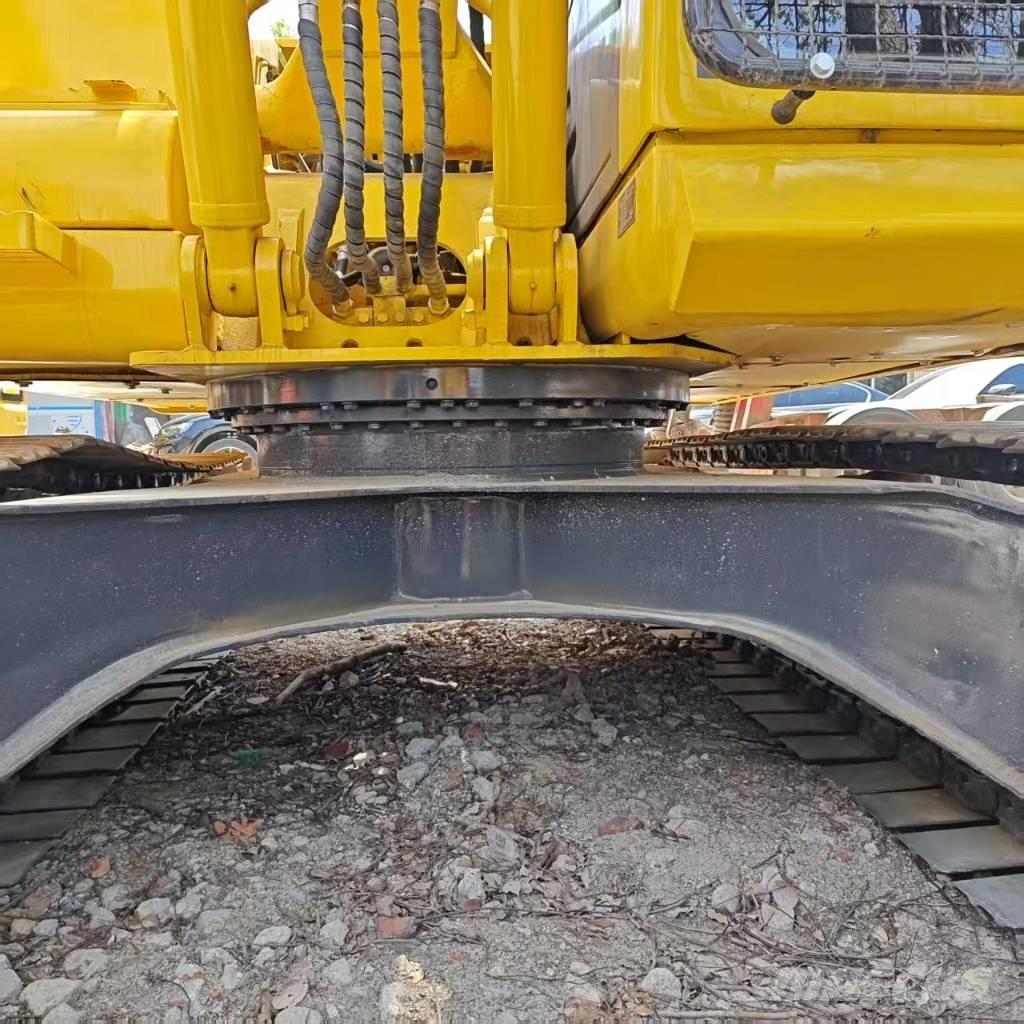 Komatsu PC 130 Paletli ekskavatörler