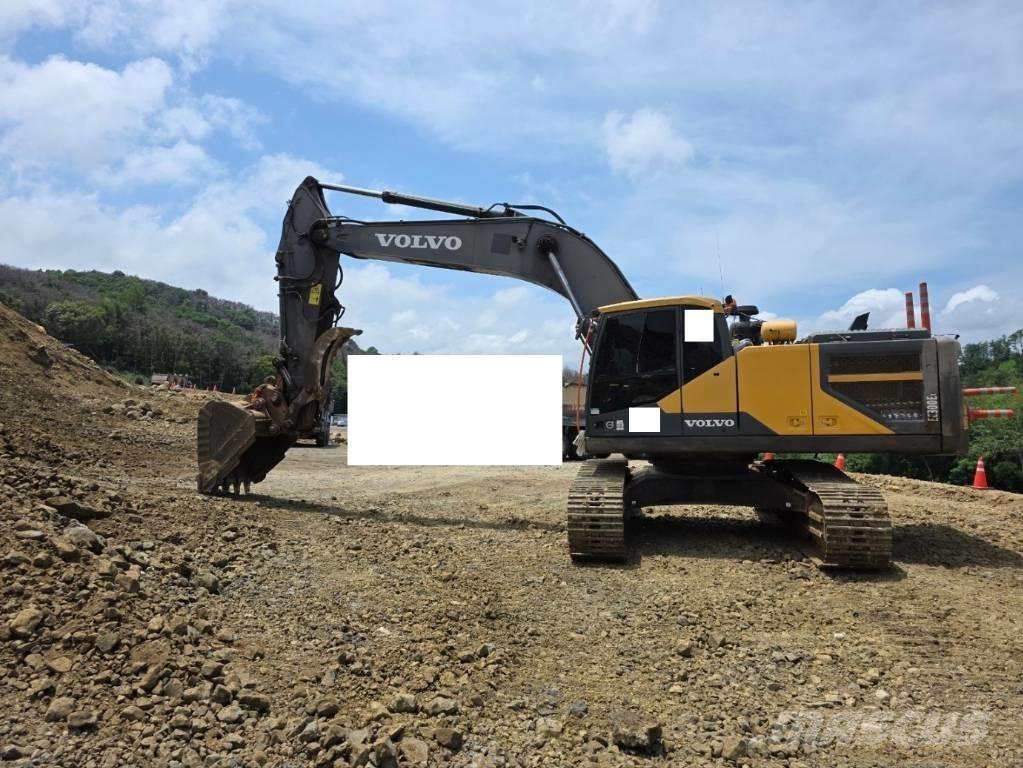 Volvo EC 300 E Paletli ekskavatörler
