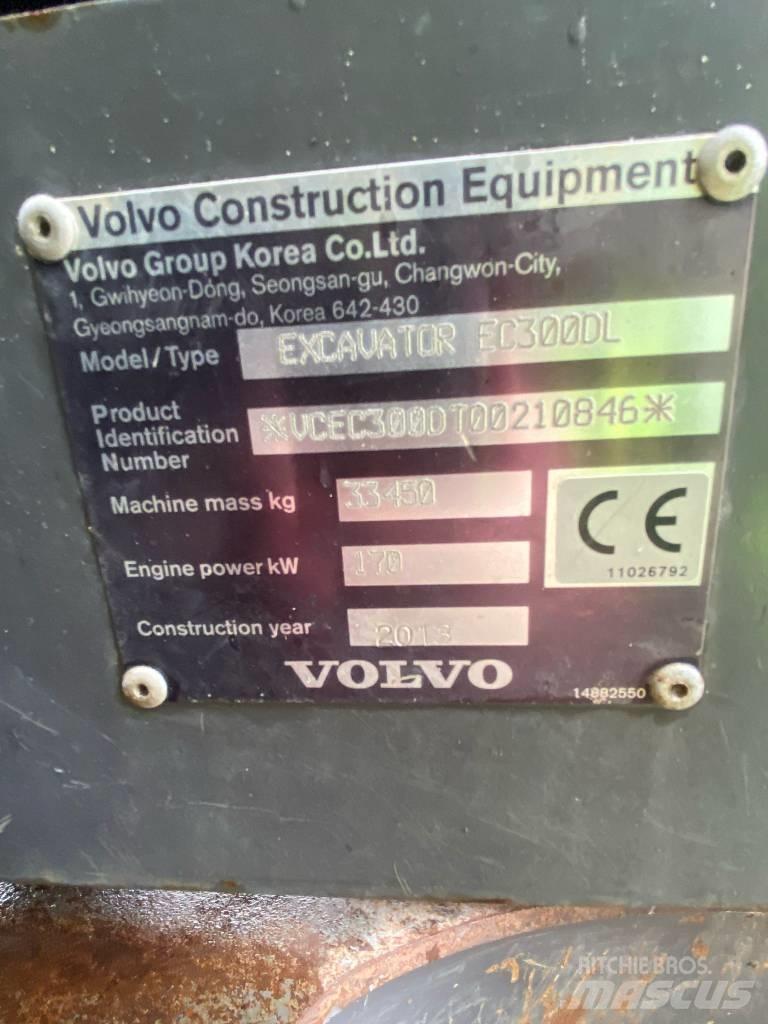 Volvo EC 300 D L Paletli ekskavatörler
