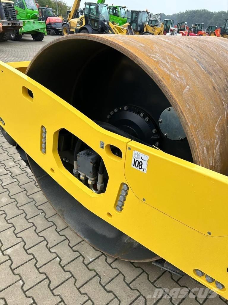 Bomag BW 211 D-5 Tek tamburlu silindirler