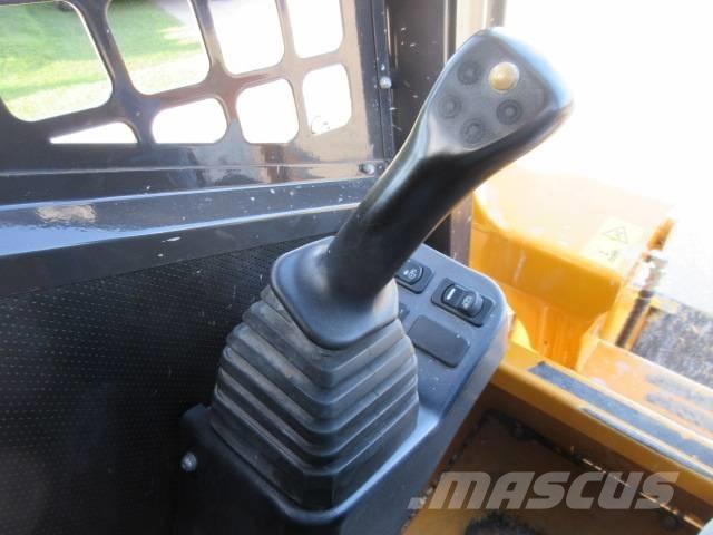 Kato AS12 Skid steer loderler