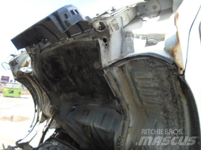 Hino 195 D Kapali kasa kamyonlar