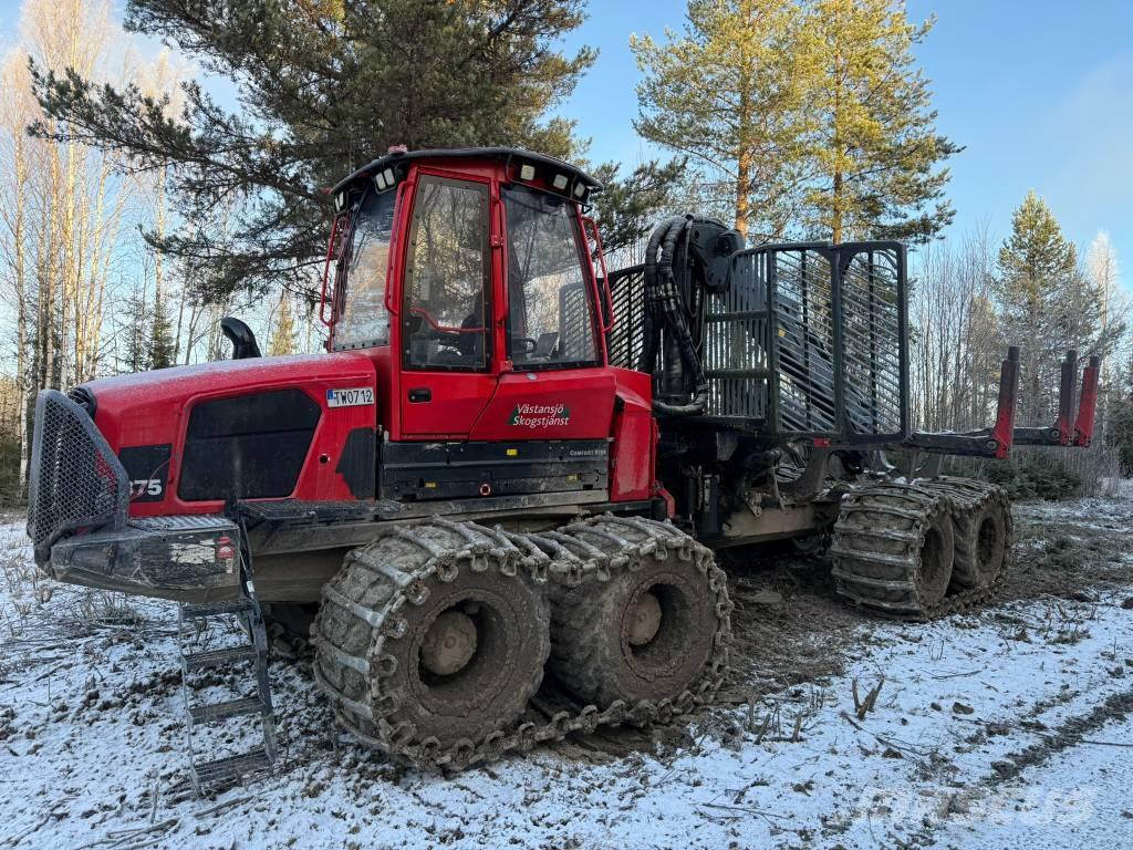 Komatsu 875 Tomruk yükleyici traktörler