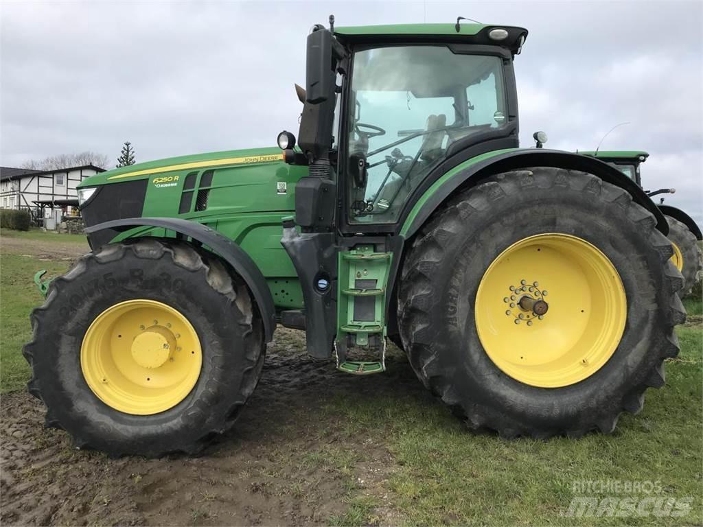 John Deere 6250R Traktörler