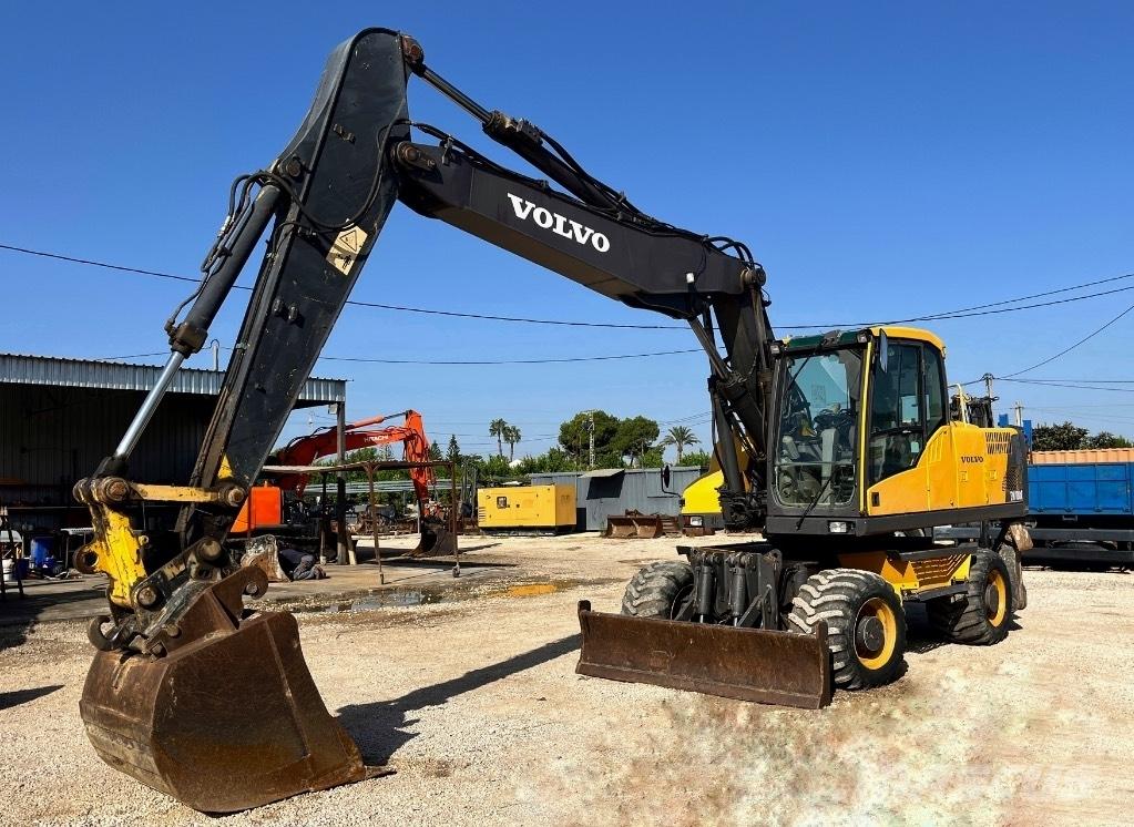 Volvo EW 180 C Lastik tekerli ekskavatörler
