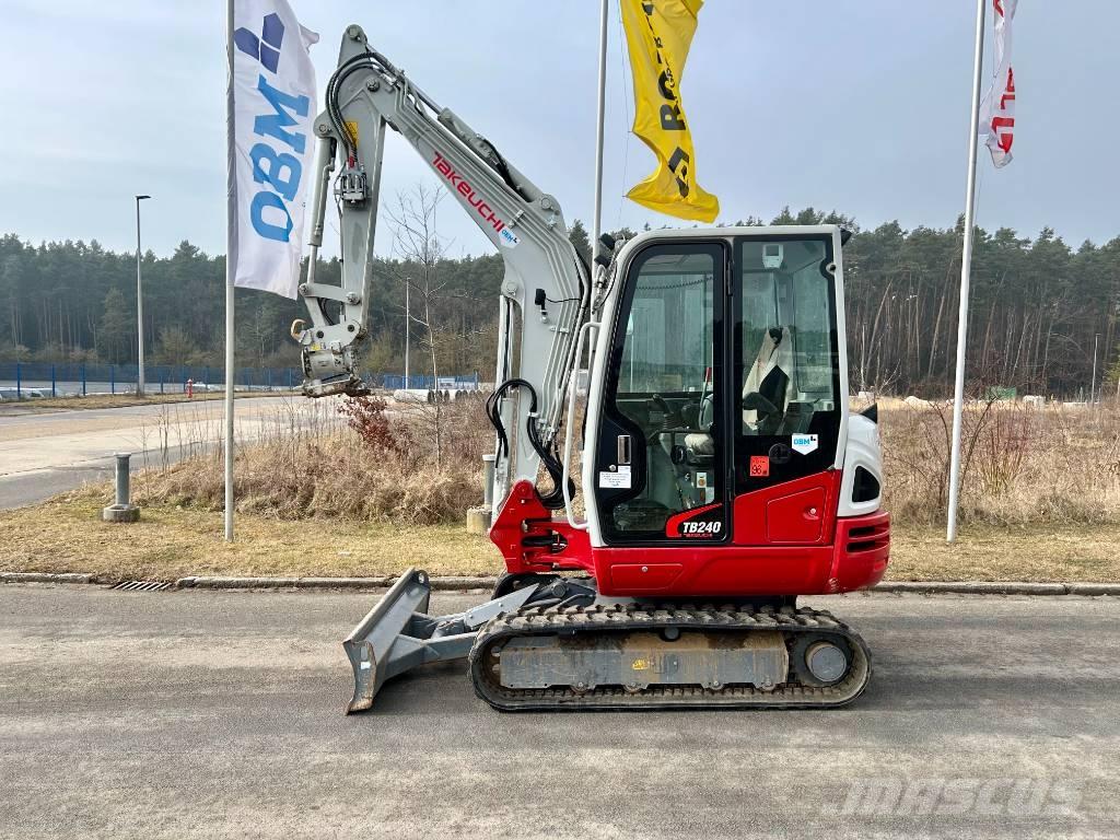 Takeuchi TB 240 Mini ekskavatörler, 7 tona dek