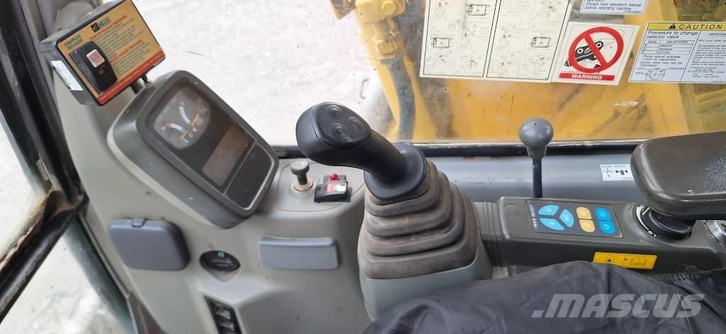 Kobelco E70SR Paletli ekskavatörler