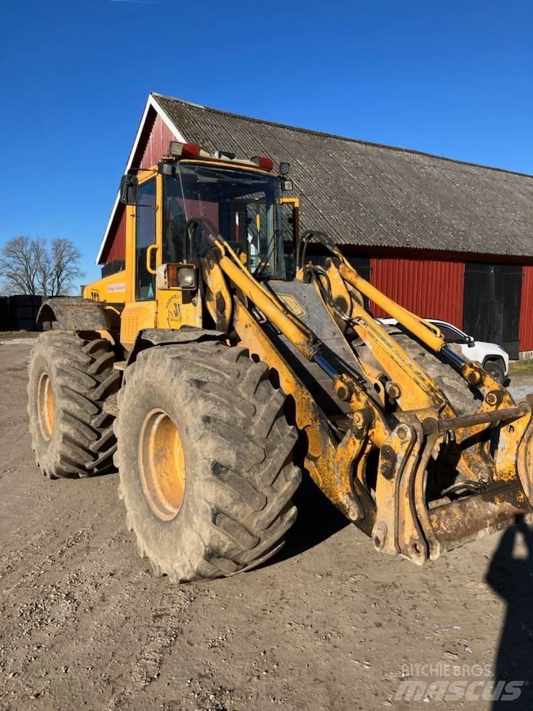 JCB 414S Tarimsal teleskopik yükleyiciler