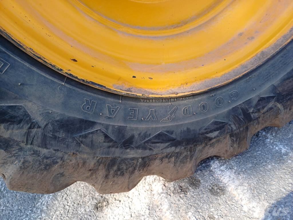 JCB 930-2 Arazi tipi forklift