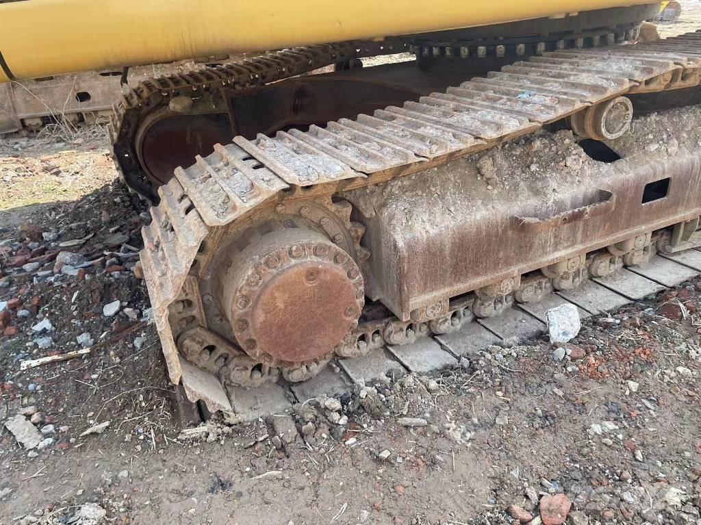 CAT 329D Uzun bomlu ekskavatörler