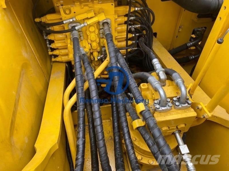 Komatsu PC200-7 Paletli ekskavatörler