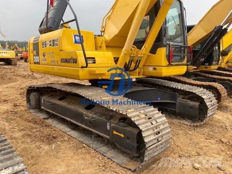 Komatsu PC200-7 Paletli ekskavatörler