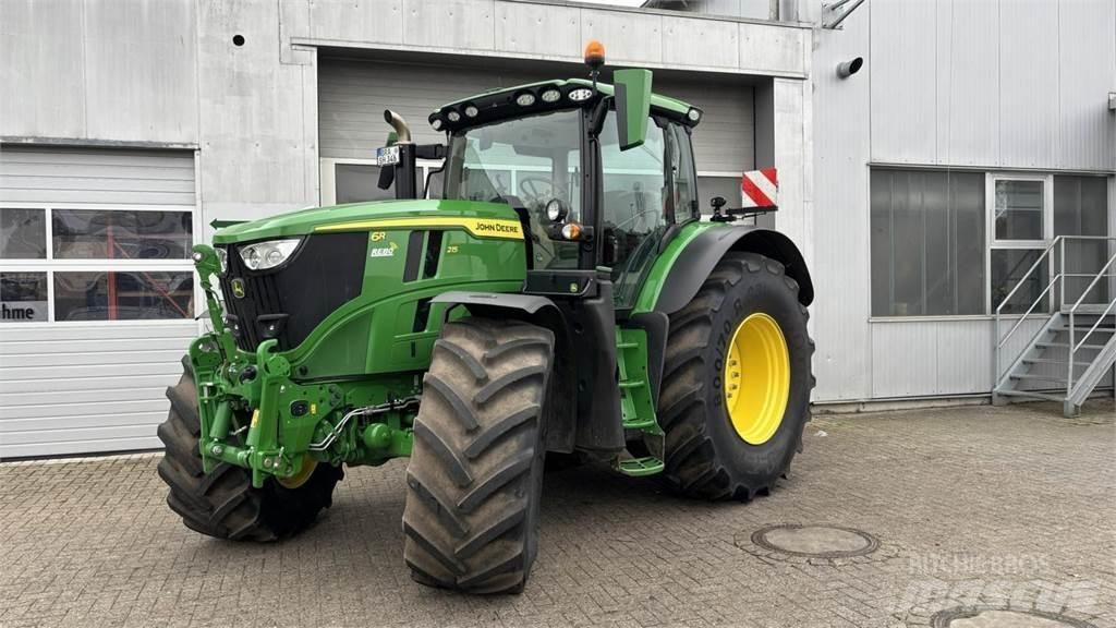 John Deere 6R215 Traktörler