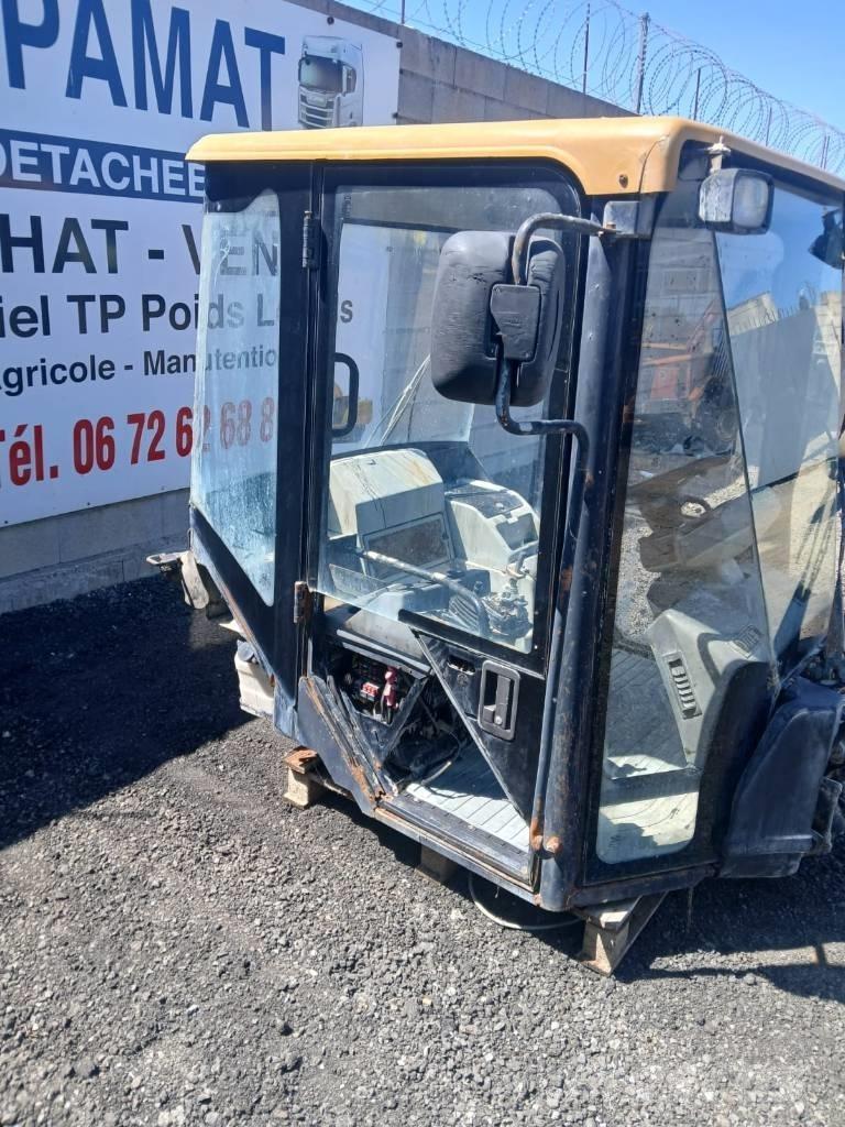 CAT 906 Kabin
