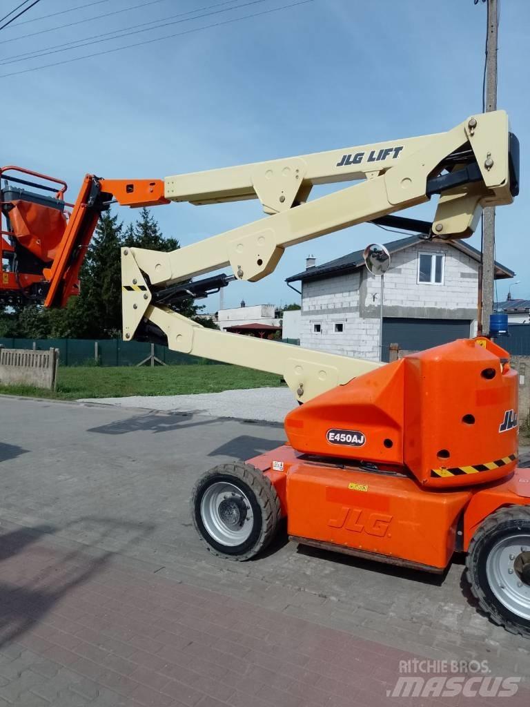JLG E 450 AJ Körüklü personel platformları