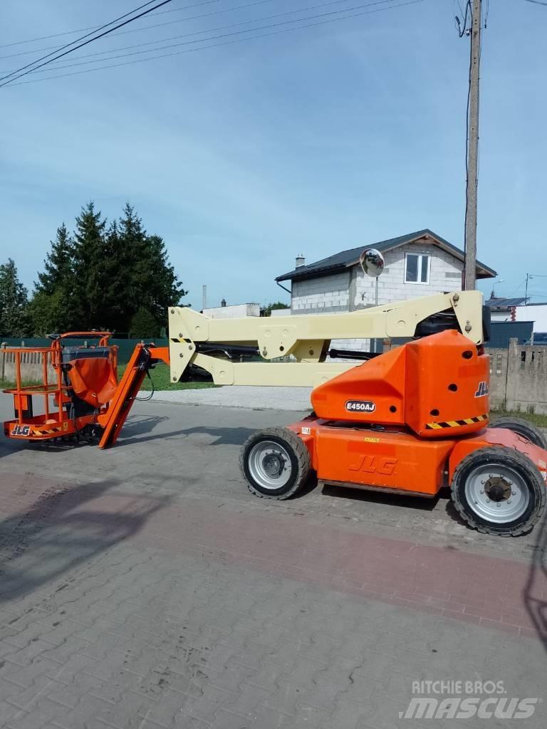 JLG E 450 AJ Körüklü personel platformları