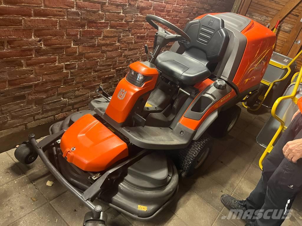 Husqvarna RC320Ts Mobil çim biçme makineleri