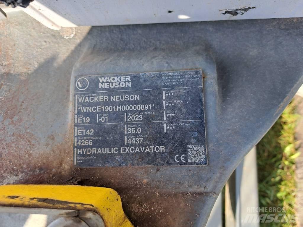 Wacker Neuson ET42 Paletli ekskavatörler
