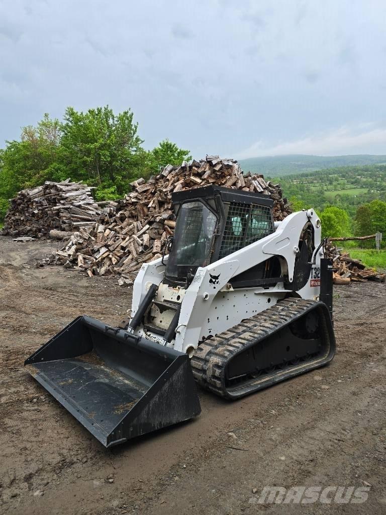 Bobcat T 320 Skid steer loderler