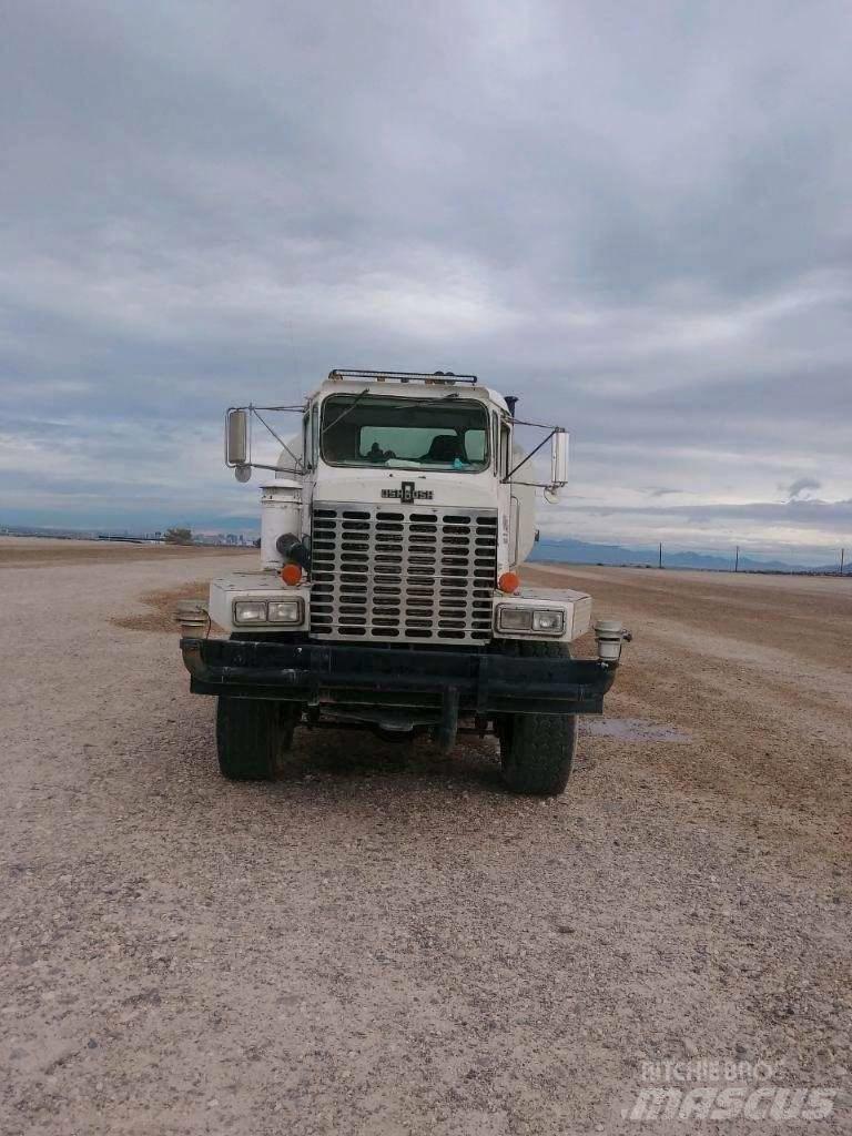 Oshkosh 6000 Su tankerleri