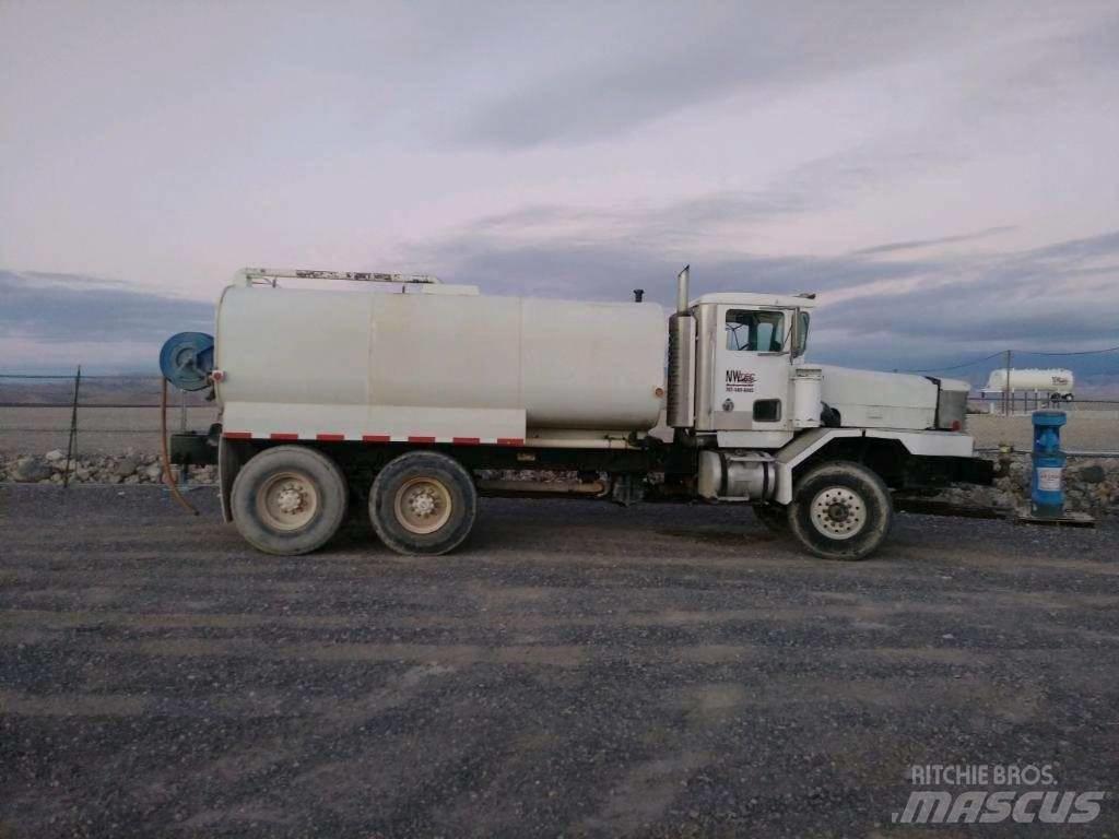 Oshkosh 6000 Su tankerleri