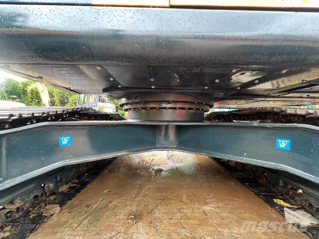 Hyundai 220 LC-9T Paletli ekskavatörler