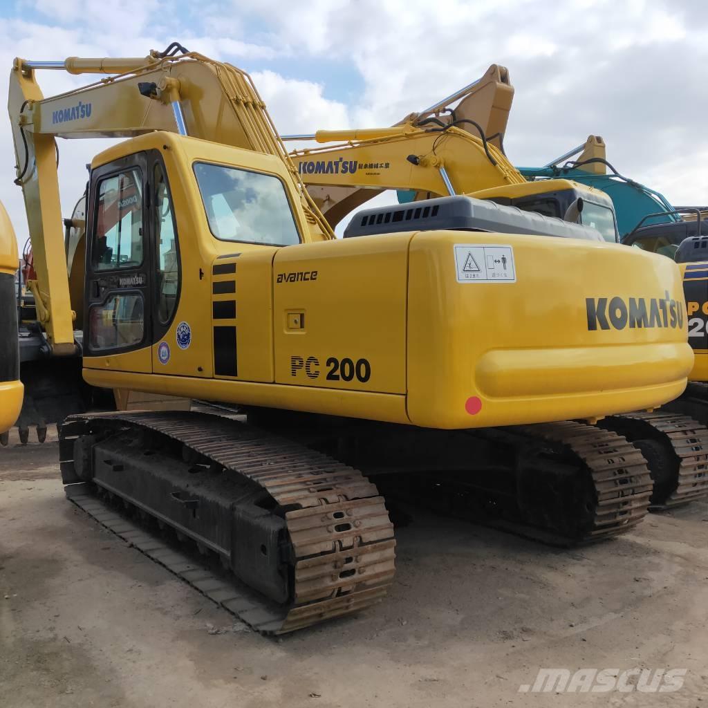 Komatsu PC200-6 Paletli ekskavatörler