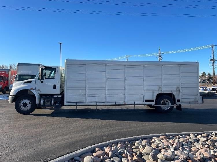 International 4300 İçecek kamyonları