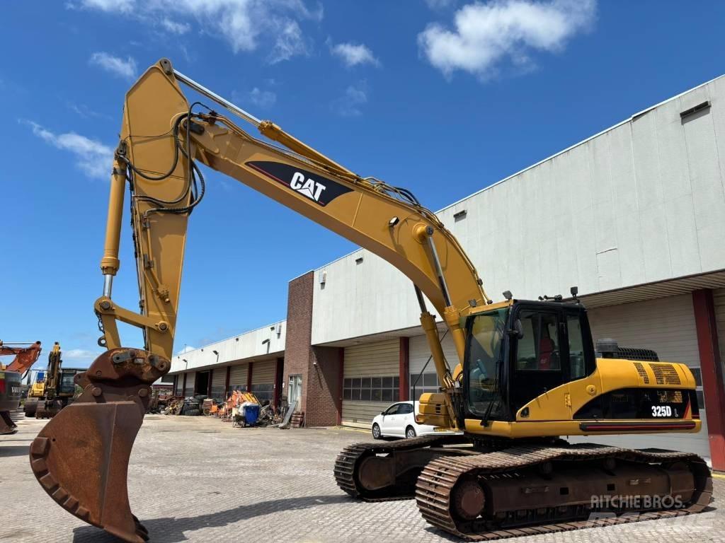 CAT 325 D L Paletli ekskavatörler