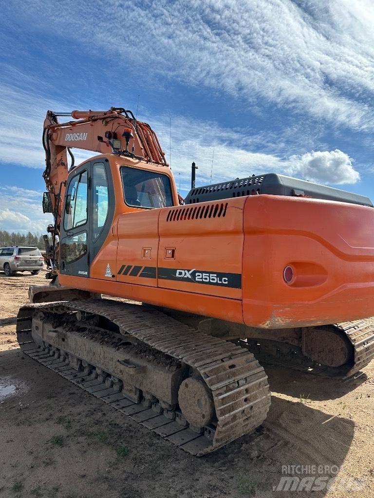 Doosan DX 255 LC Paletli ekskavatörler