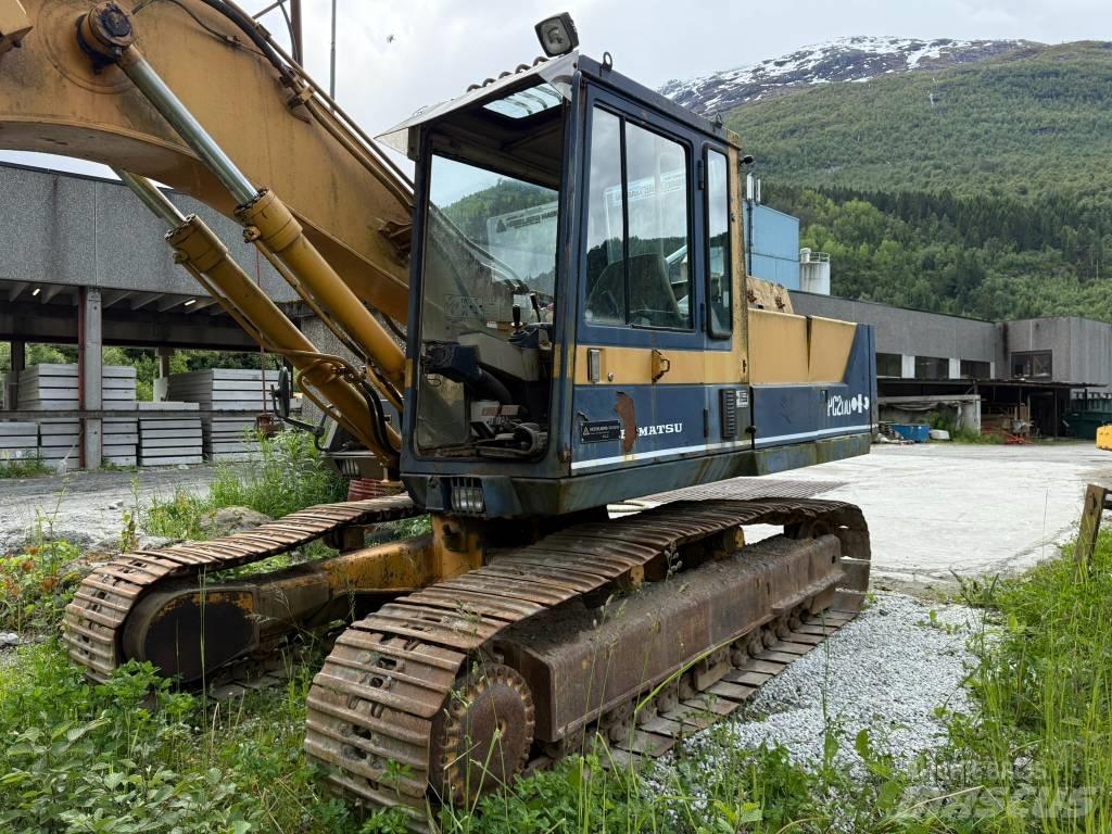 Komatsu PC 200-3 Paletli ekskavatörler