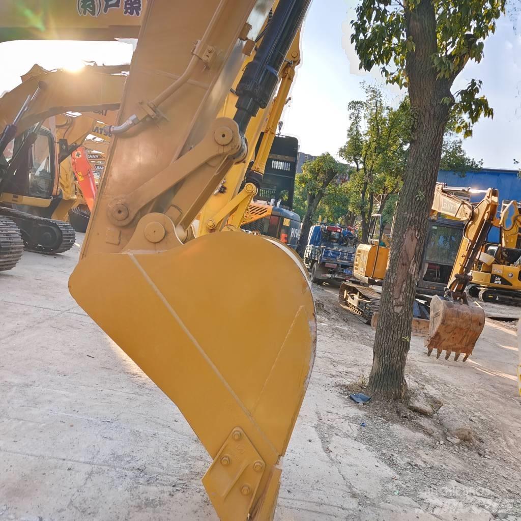 CAT 320 D Paletli ekskavatörler