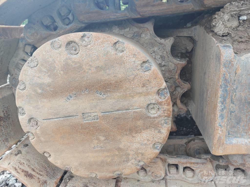 Komatsu PC490LC-11 Paletli ekskavatörler