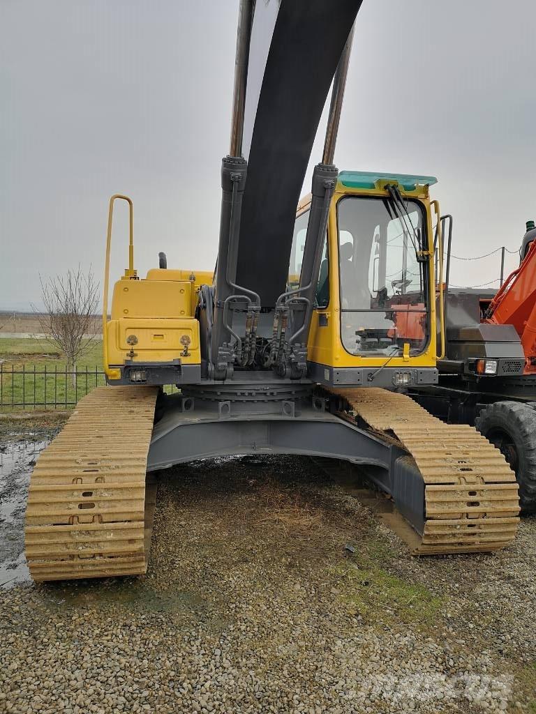 Volvo EC 290 B LC Paletli ekskavatörler