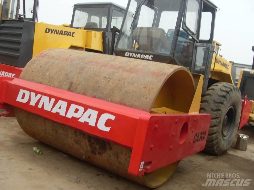 Dynapac CA 251 D Tek tamburlu silindirler