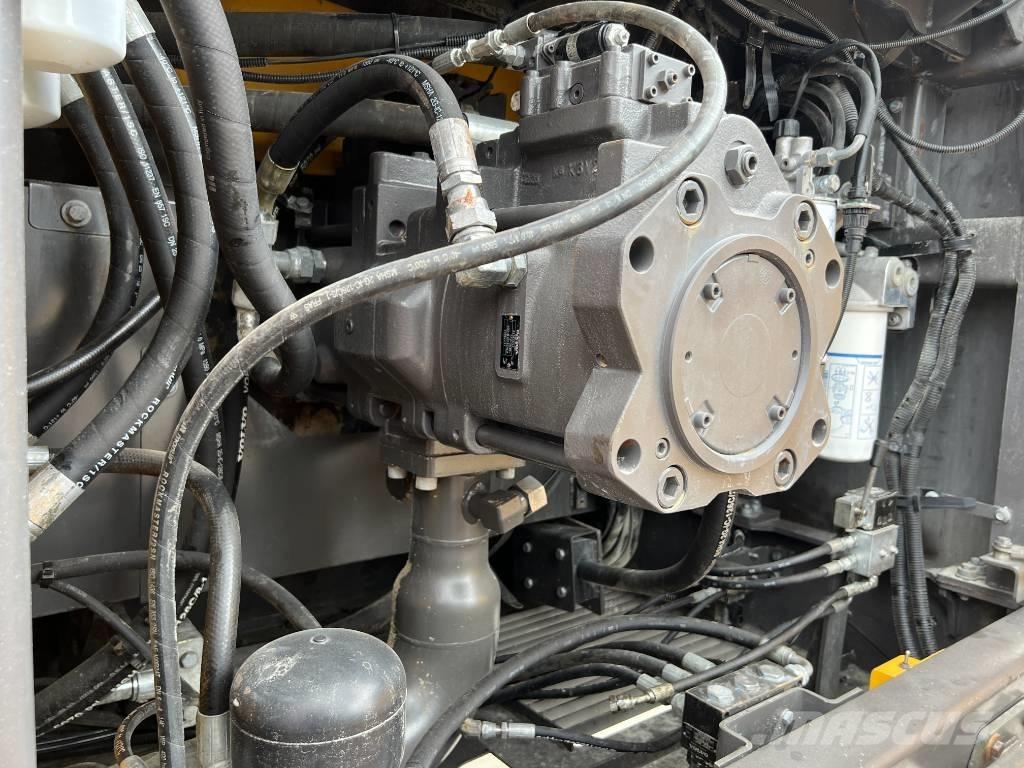 Volvo EC750E L Paletli ekskavatörler