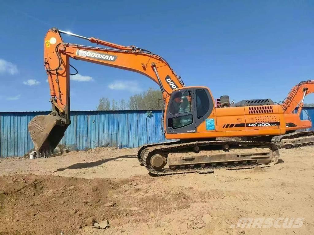 Doosan DX300LC-9 Paletli ekskavatörler